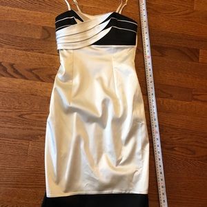 Elegant black & white dress with adjustable straps